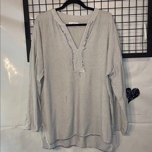 Velvet by Graham & Spencer 100% cotton Striped blouse